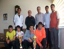 Özel İdare sporcularını ödüllendirdi 
